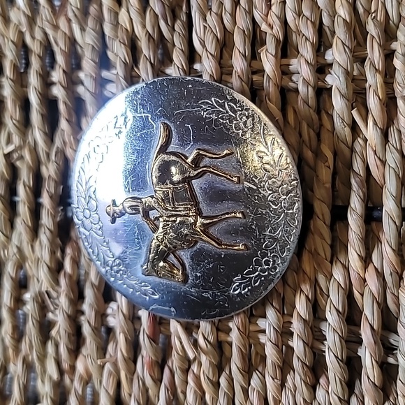 Justin Boots Accessories - Justin western belt buckle